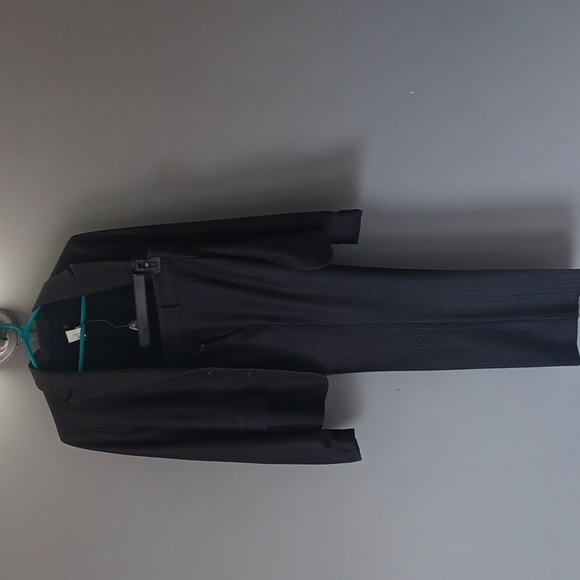 Pantsuit - Picture 4 of 4